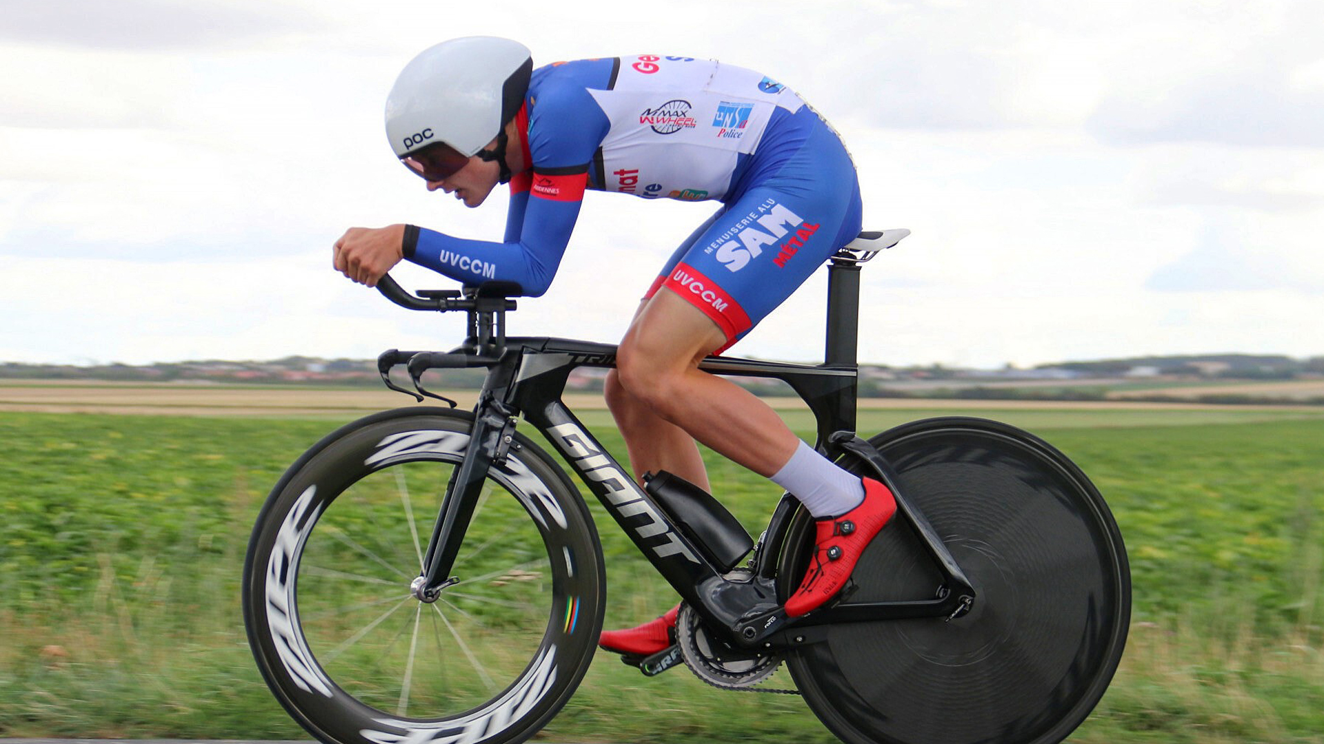 




Leopard Pro Cycling signs Louis Coqueret 


