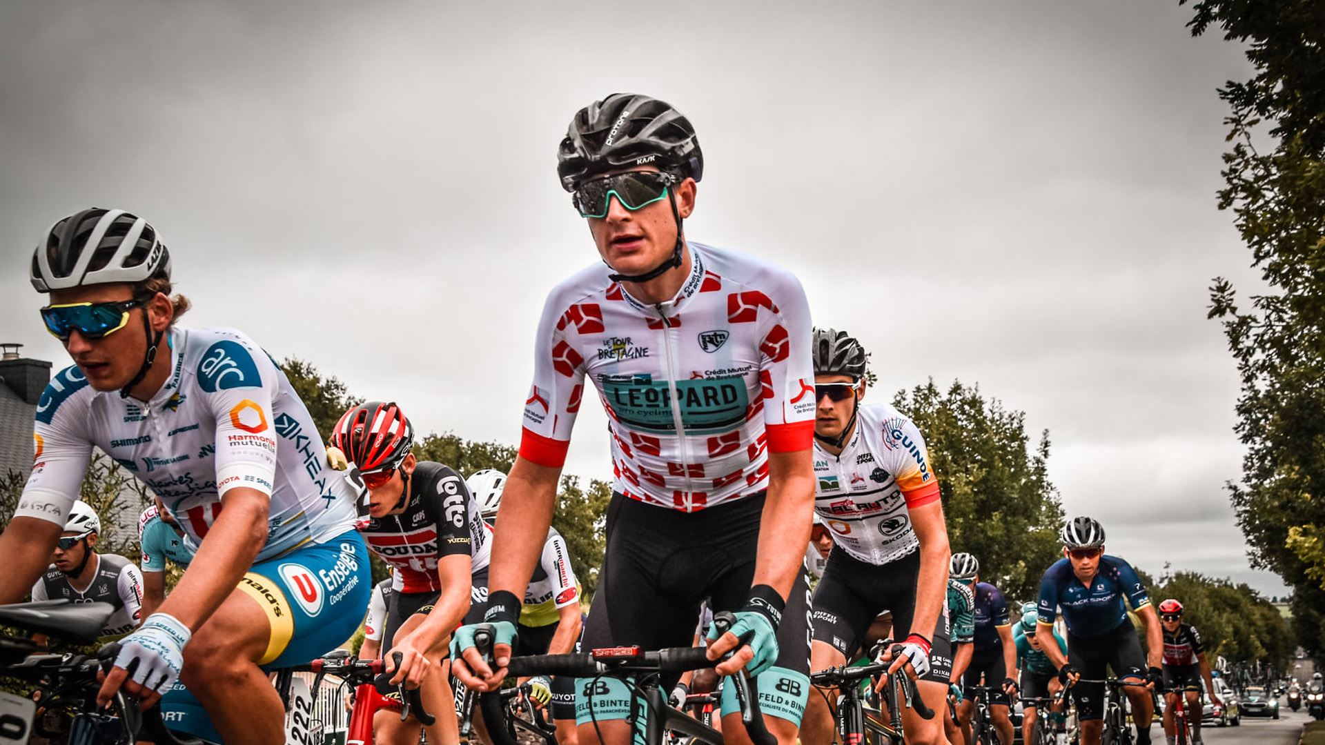 




Louis Coqueret saves Tour de Bretagne by winning KOM jersey


