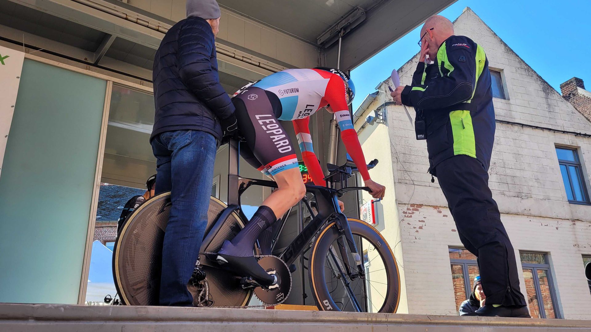 




Kluckers 5th, Teutenberg 8th in GC Triptyque des Monts & Châteaux


